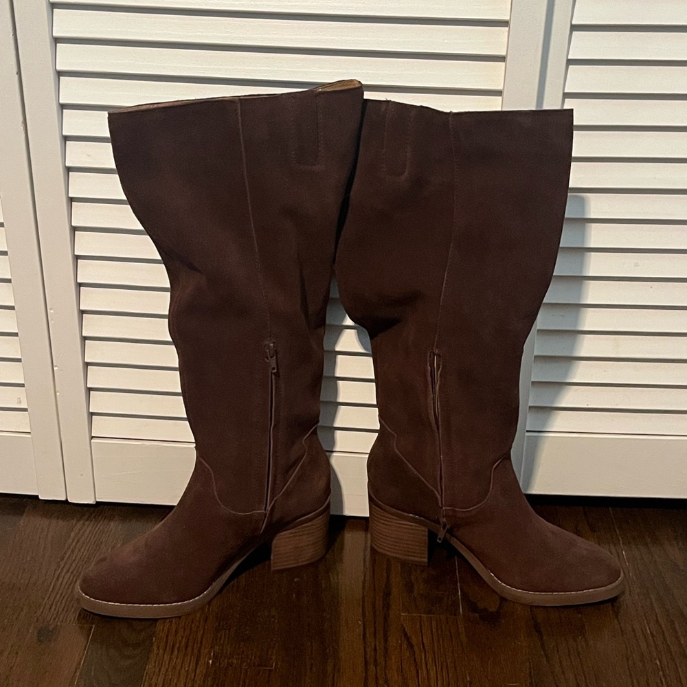 Crown Vintage Knee High Brown Heeled Boots